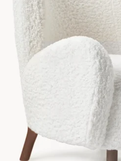 Sillones Orejeros|Sillones></noscript>Westwing Collection Sillón orejero de borreguillo Kalia Borreguillo blanco, madera de haya oscura