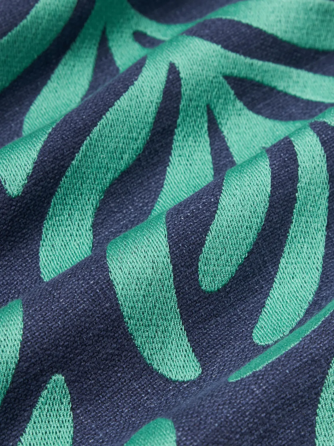 Mantas|Cojines De Exterior>Westwing Collection Sofá de jardín en tejido bouclé de madera de acacia Bo (2 plazas) Azul oscuro, verde turquesa