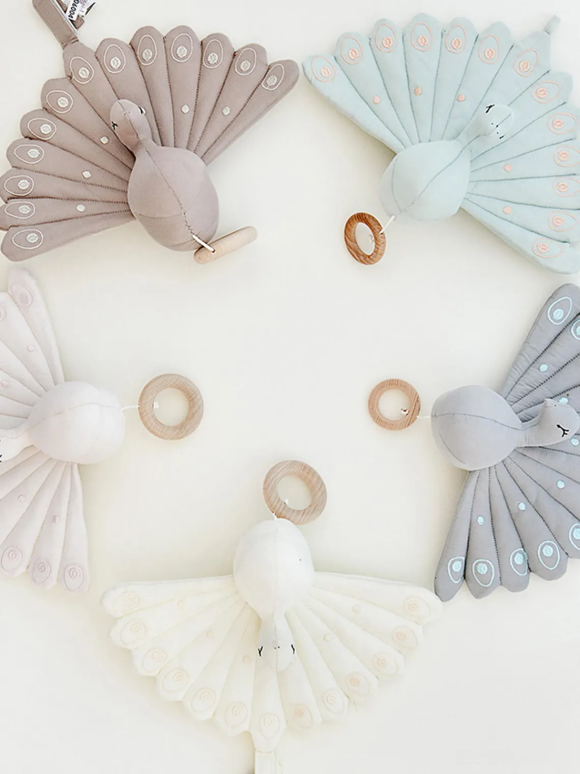 Cajas Musicales Y Móviles|Decoración Infantil>Cam Cam Copenhagen Sonajero colgante de algodón ecológico Peacock