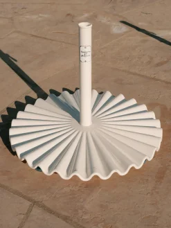 Sombrillas|Sombrillas>Business & Pleasure Soporte para sombrilla redondo Clamshell