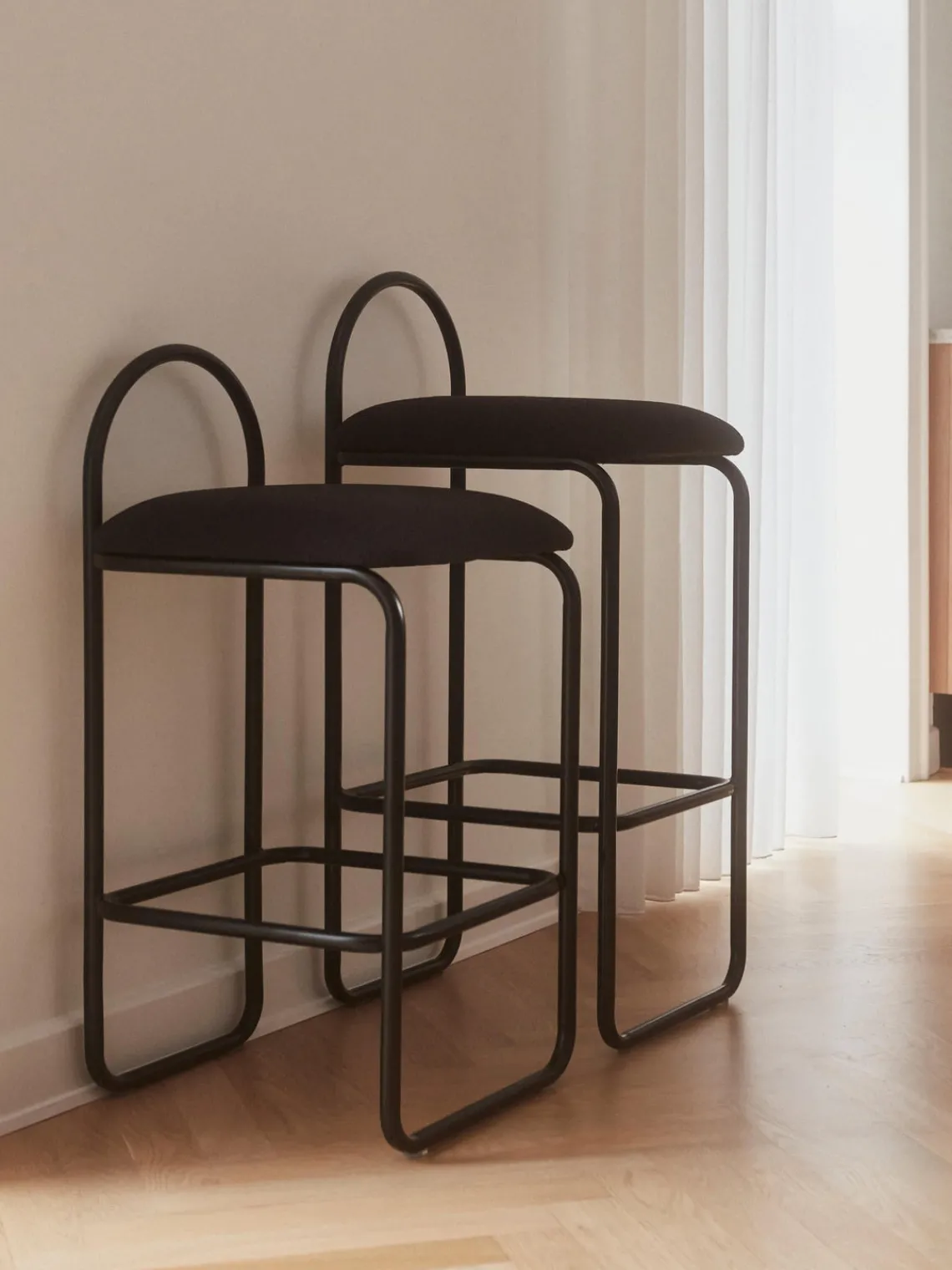 Taburetes Altos|Sillas>AYTM Taburete alto Angui Tejido negro