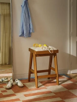 Taburetes Altos|Sillas>Westwing Collection Taburete alto con acolchado Sissi Tejido blanco crema, madera de roble oscura