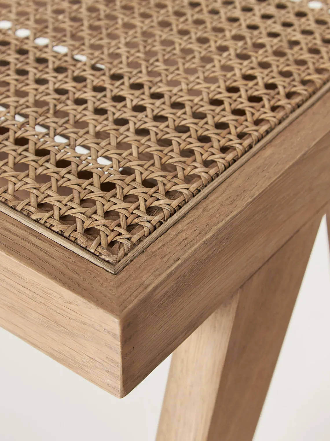 Pufs Y Otomanos|Pufs Y Otomanos>Westwing Collection Taburete con tejido vienés Sissi Madera de roble clara, beige claro