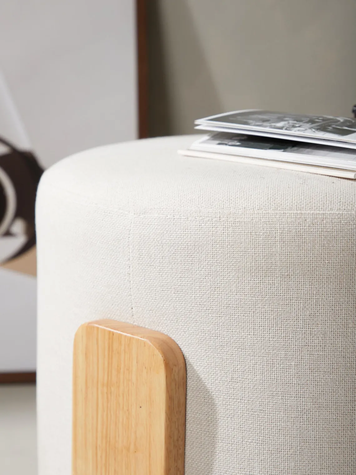 Pufs Y Otomanos|Pufs Y Otomanos>Venture Design Taburete de lino con patas de madera Coffey Tejido beige claro, madera de caucho