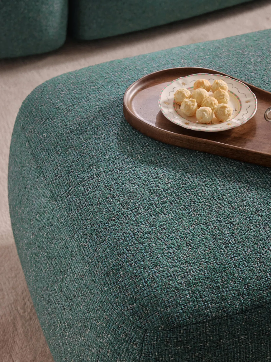 Reposapiés|Sofás>Westwing Collection Taburete en tejido bouclé Sofia Bouclé jaspeado, azul petróleo