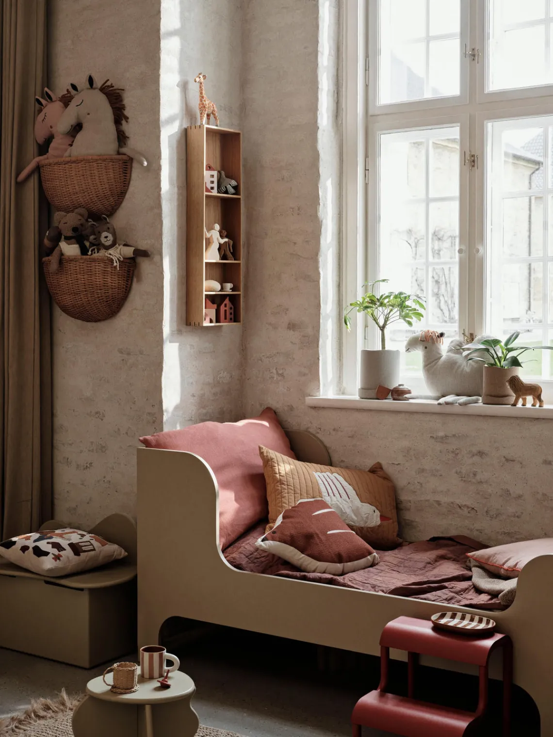 Decoración Infantil|Mesas Y Sillas Infantiles>Ferm Living Kids Taburete infantil de metal Up Step Rojo