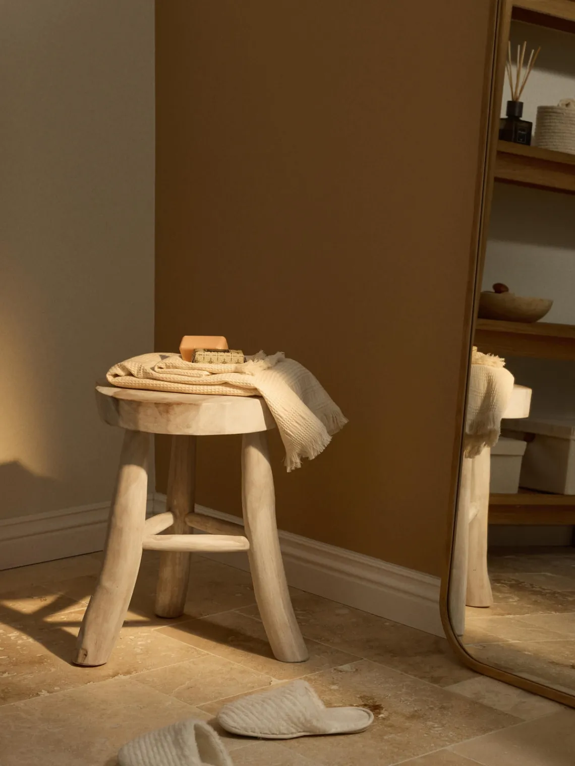 Clearance Taburete redondo de madera de mungur Beachside Pufs Y Otomanos|Pufs Y Otomanos