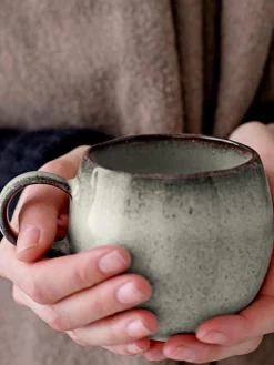 Tazas Y Mugs|Vajillas Completas></noscript>Bloomingville Taza de café artesanal Sandrine Greige jaspeado