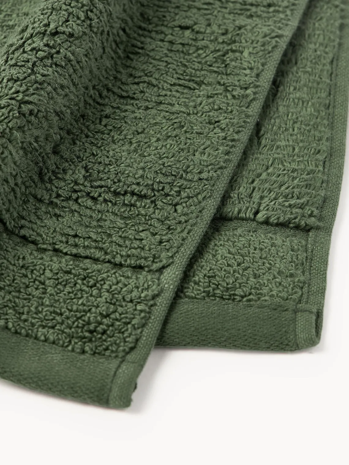 Toallas|Mantas>Westwing Collection Toalla con borde a rayas Luxe, tamaños diferentes Verde oscuro