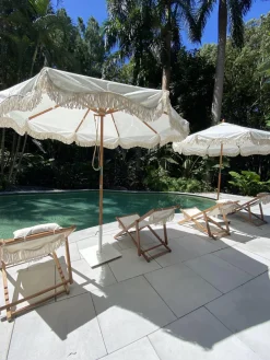 Tumbonas|Muebles De Jardín></noscript>Business & Pleasure Tumbona plegable con flecos Sling Blanco, madera