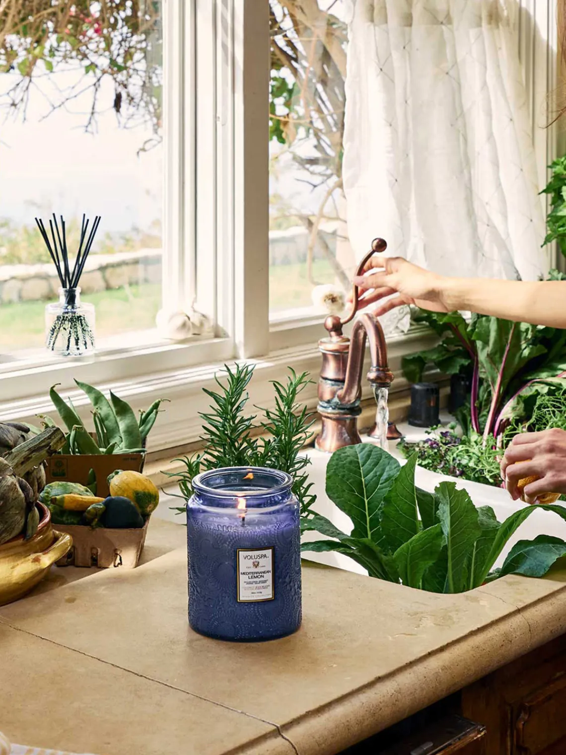 Best Vela perfumada artesanal Mediterranean Lemon (limón, bergamota, jazmín y ámbar solar) Velas Perfumadas|Jarrones