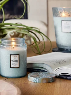 Velas Perfumadas|Jarrones>Voluspa Vela perfumada artesanal California Summers (sal marina, vainilla cálida, madera de teca)