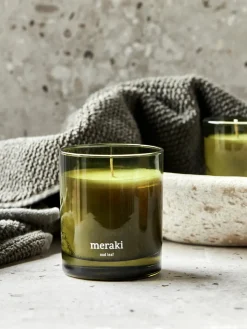 Velas Perfumadas|Jarrones>Meraki Vela perfumada Oud Leaf Rosa, madera de cedro, jazmín, iris y lirio de los valles