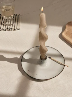 Velas Decorativas|Jarrones>Broste Copenhagen Velas cónicas artesanales Twist, 2 uds. Blanco crema