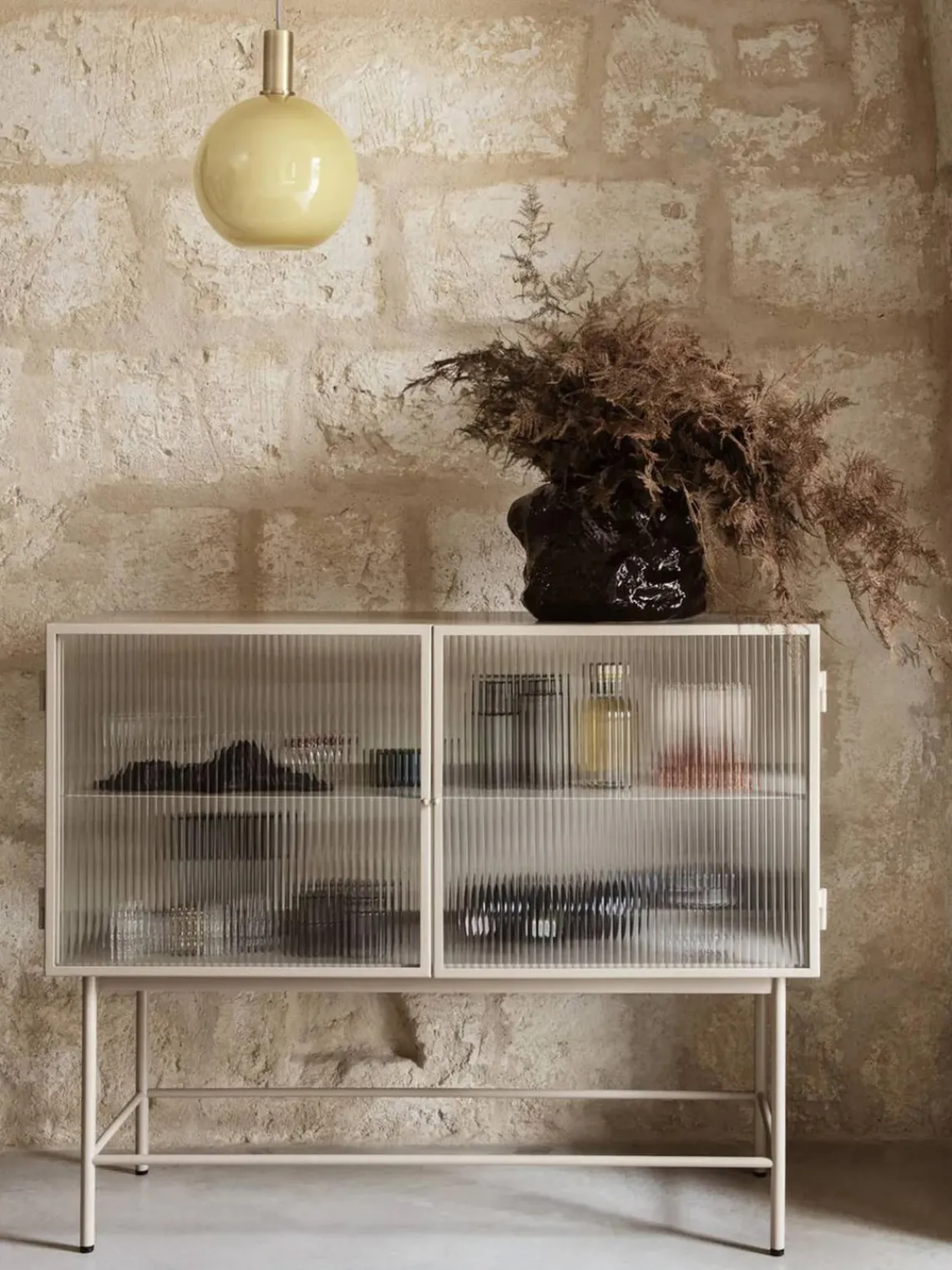 Online Vitrina con puertas de vidrio Haze Vitrinas|Vitrinas