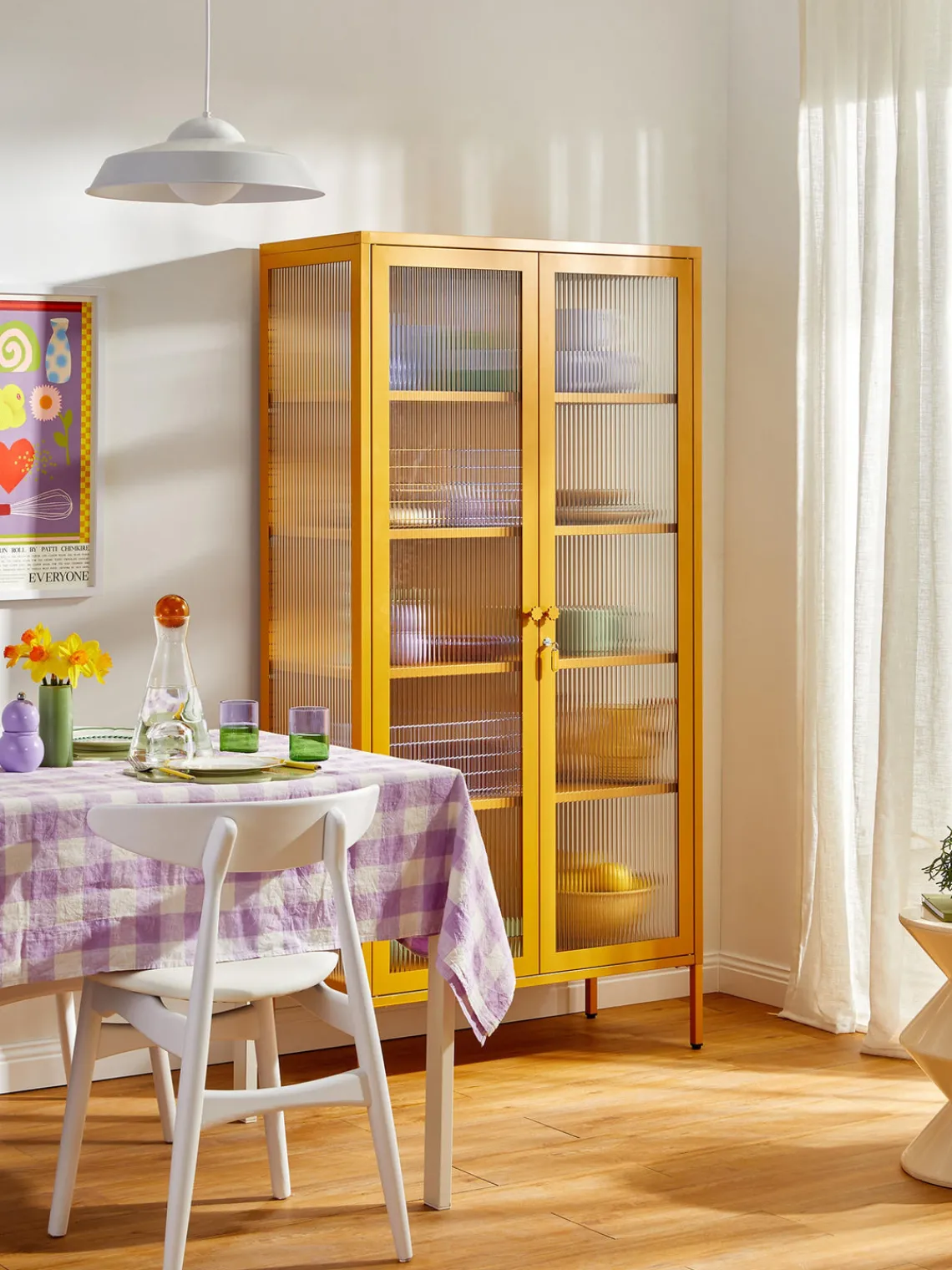 New Vitrina de metal con cristal acanalado The Collector Vitrinas|Vitrinas