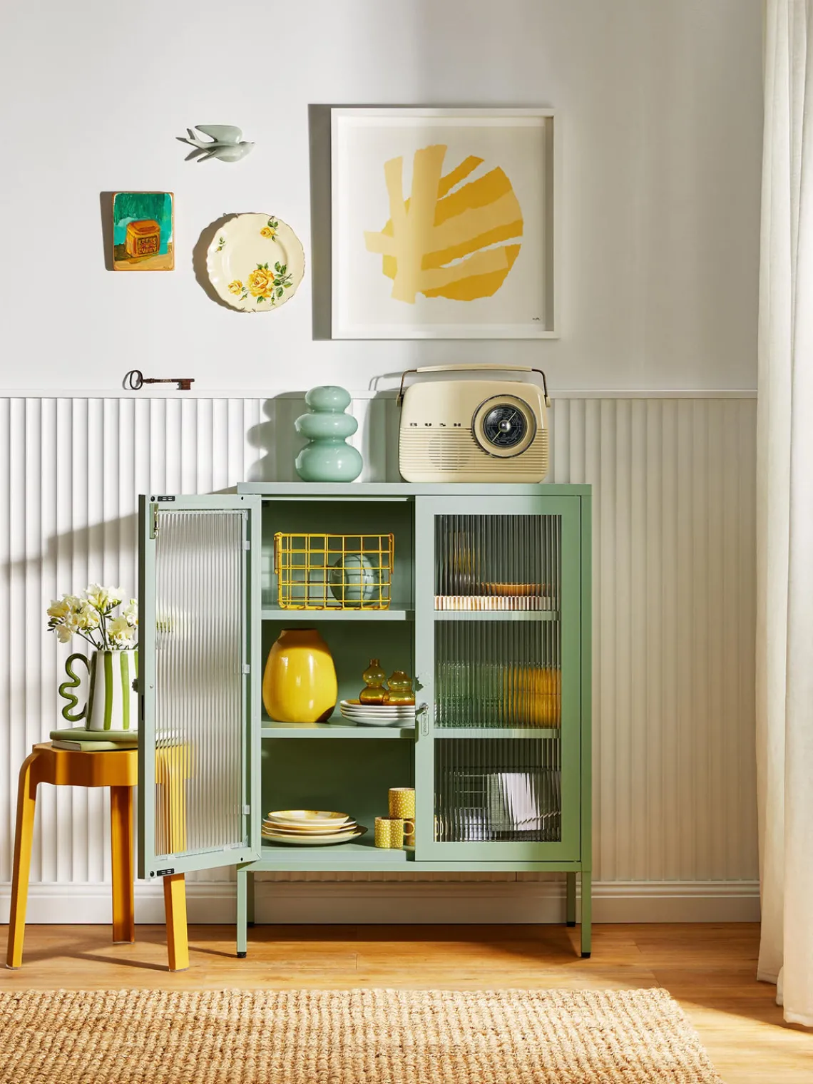 Vitrinas|Vitrinas>Mustard Made Vitrina de metal con cristal acanalado The Mixer Verde salvia