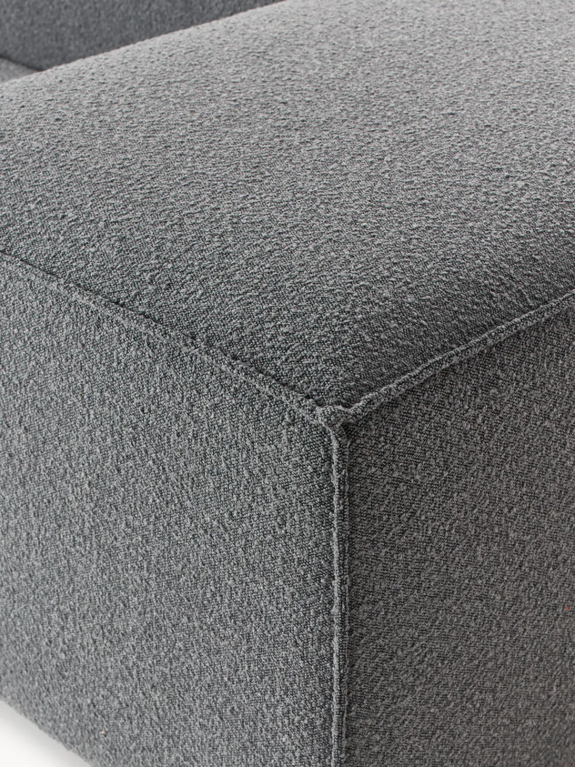 Butacas|Sillones>Westwing Collection Westwing | Crosby Studios, sillón en tejido bouclé con reposabrazos anchos Lennon Bouclé gris antracita