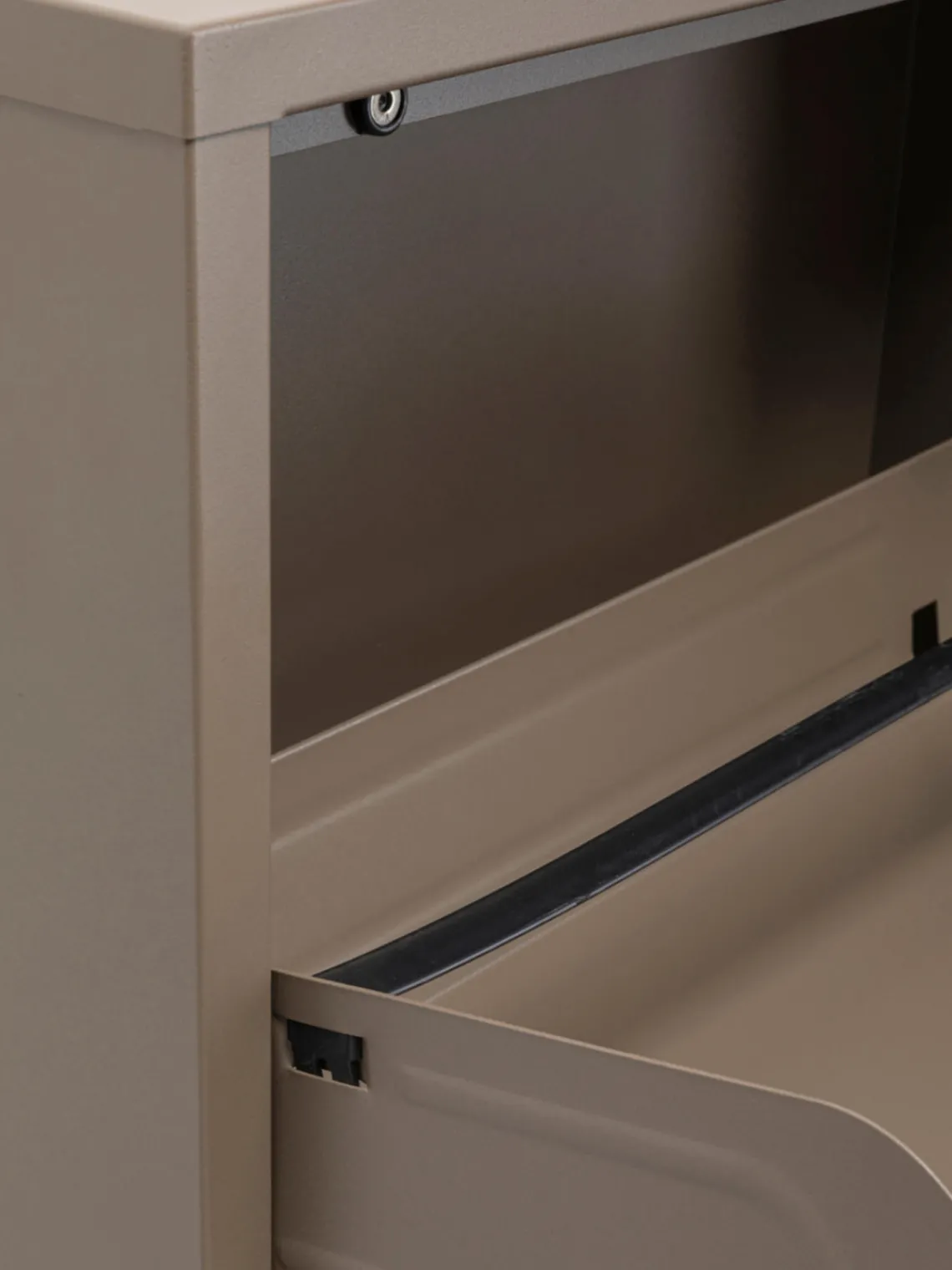 Zapateros|Zapateros>Kare Design Zapatero de pared Caruso, puertas abatibles Taupe