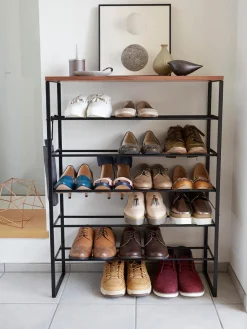 Zapateros|Zapateros>Yamazaki Zapatero Tower Estructura, ganchos: negroTablero: madera oscura